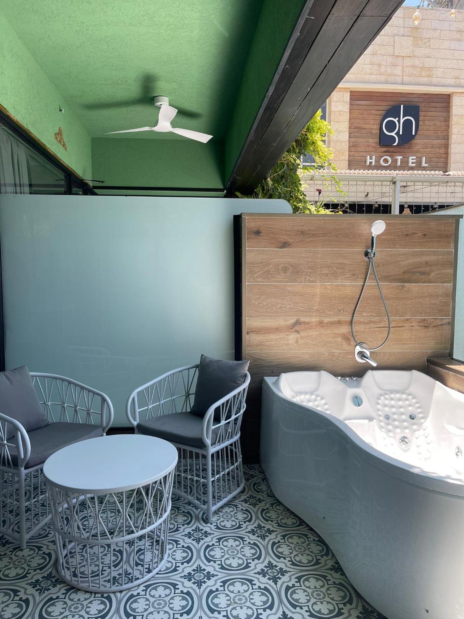 Garden Hotel Boutique & Events Хайфа Екстериор снимка